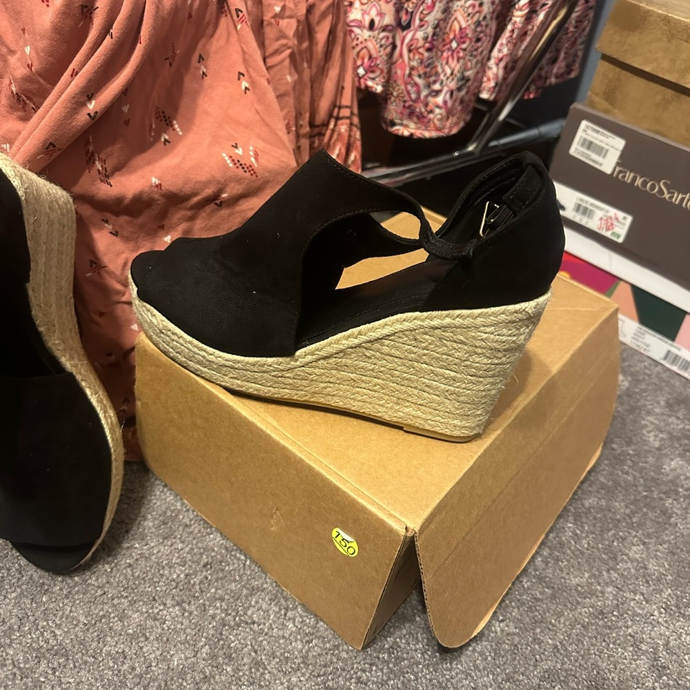 Elegant Black Wedge Espadrilles